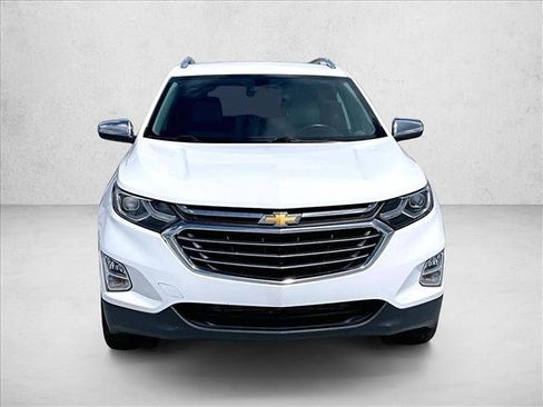 Used 2018 Chevrolet Equinox Premier FWD image 3