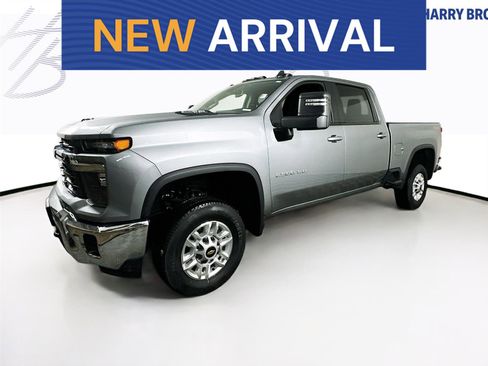 Used 2024 Chevrolet Silverado 2500 LT w/ Convenience Package image 1