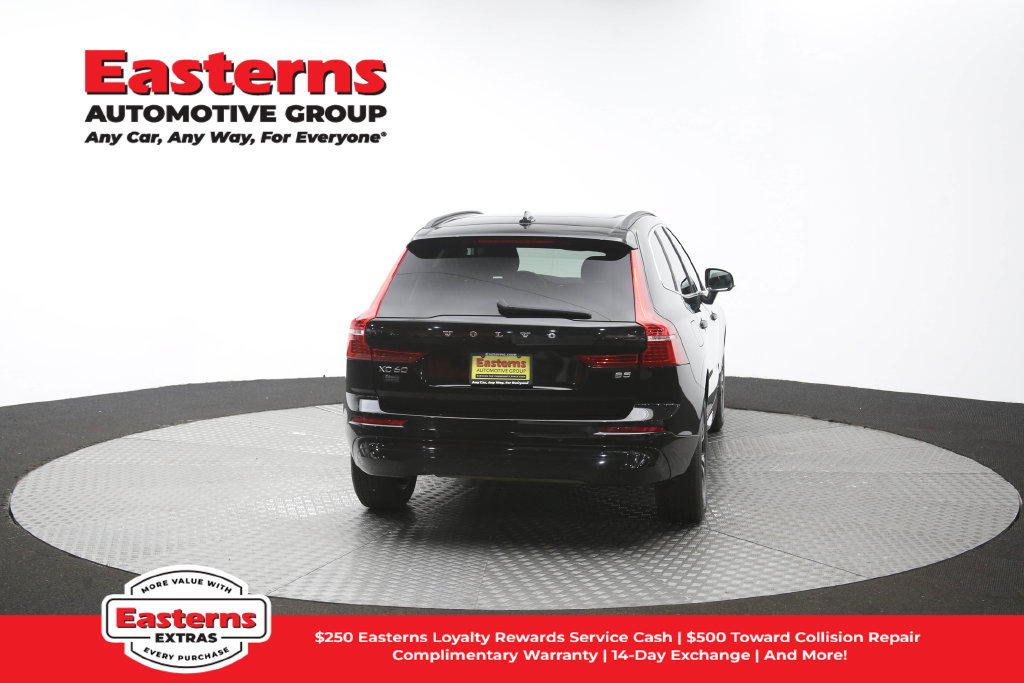 Used 2023 Volvo XC60 B5 Core FWD image 39