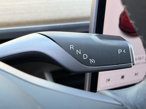 Used 2018 Tesla Model 3 Long Range RWD image 29