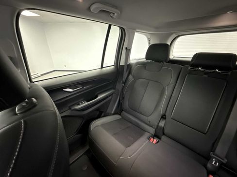 Used 2024 Jeep Grand Cherokee Laredo AWD/4WD image 12