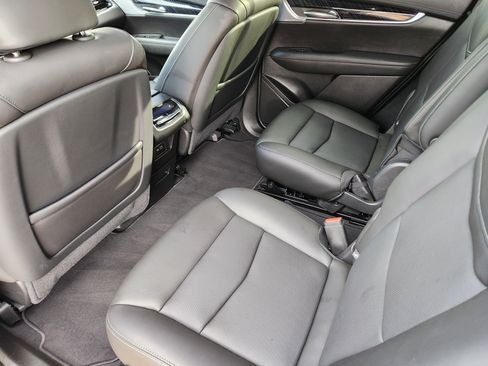 Used 2023 Cadillac XT6 Premium Luxury w/ Technology Package image 39