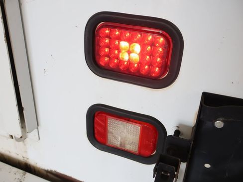 Used 2016 Ford F550 4x4 Crew Cab Super Duty image 25