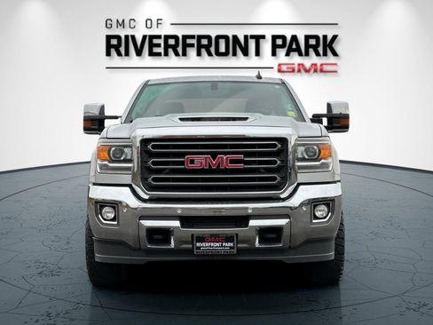 Used 2019 GMC Sierra 2500 SLT w/ Duramax Plus Package image 8