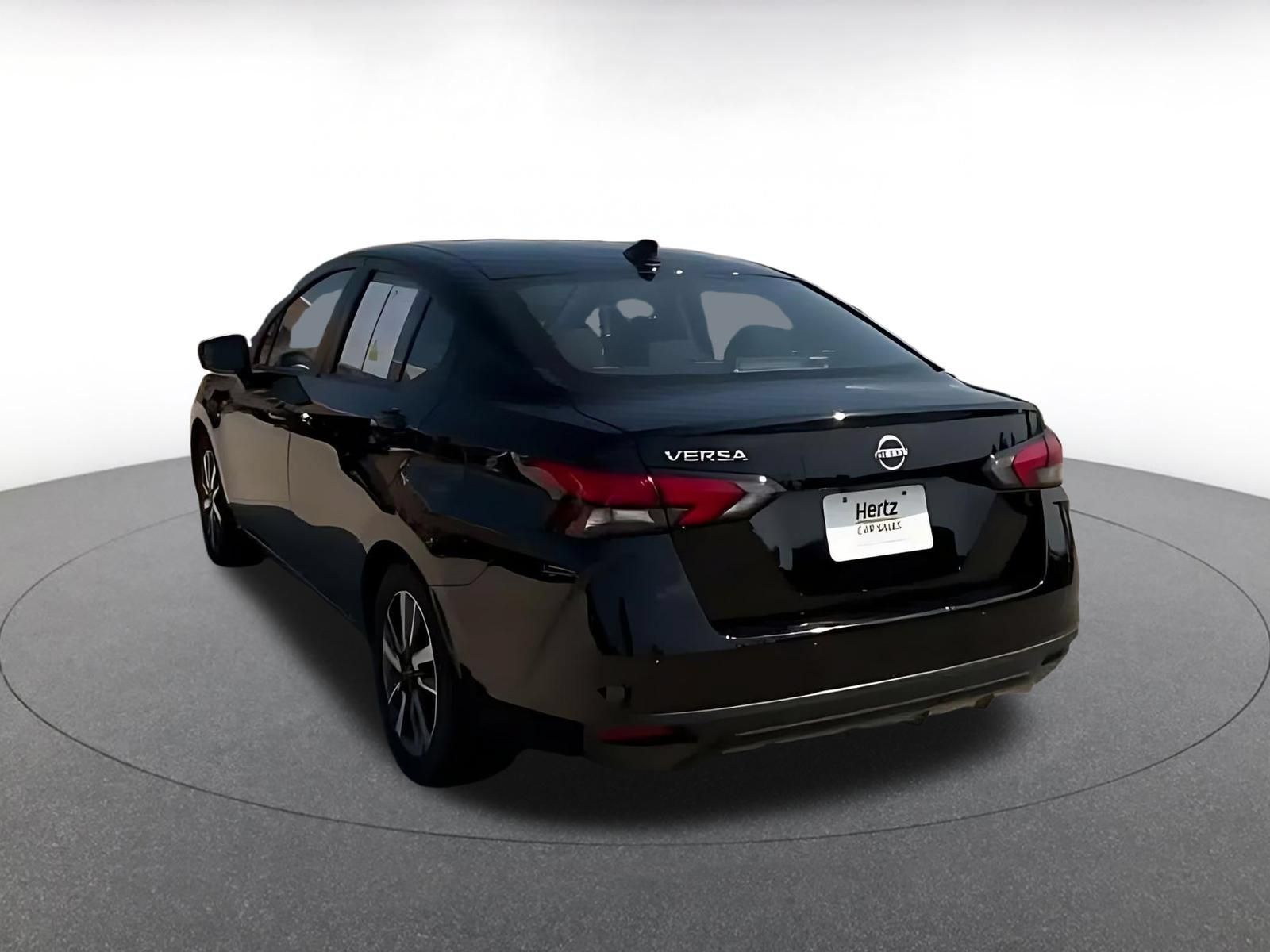 Used 2025 Nissan Versa SV FWD image 10