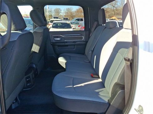 Used 2021 RAM 2500 Big Horn image 8