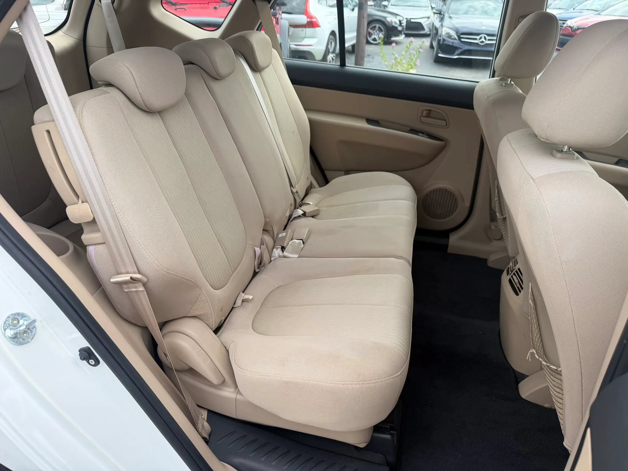 Used 2009 Kia Rondo LX FWD image 13