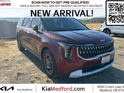 Used 2025 Kia Carnival EX