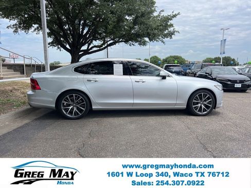 Used 2018 Volvo S90 T5 Momentum w/ Convenience Package FWD image 8