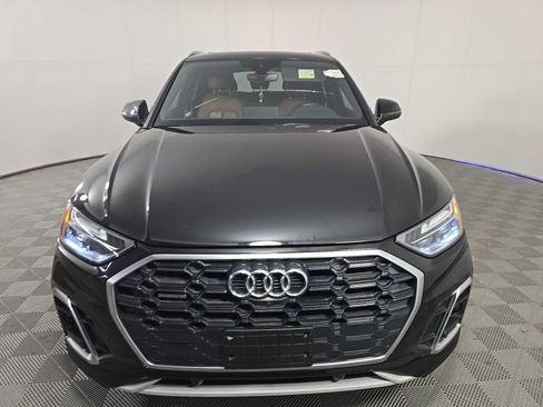 Used 2023 Audi Q5 2.0T Premium Plus w/ Premium Plus Package AWD/4WD image 2