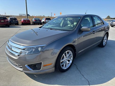 Used 2011 Ford Fusion SEL image 8