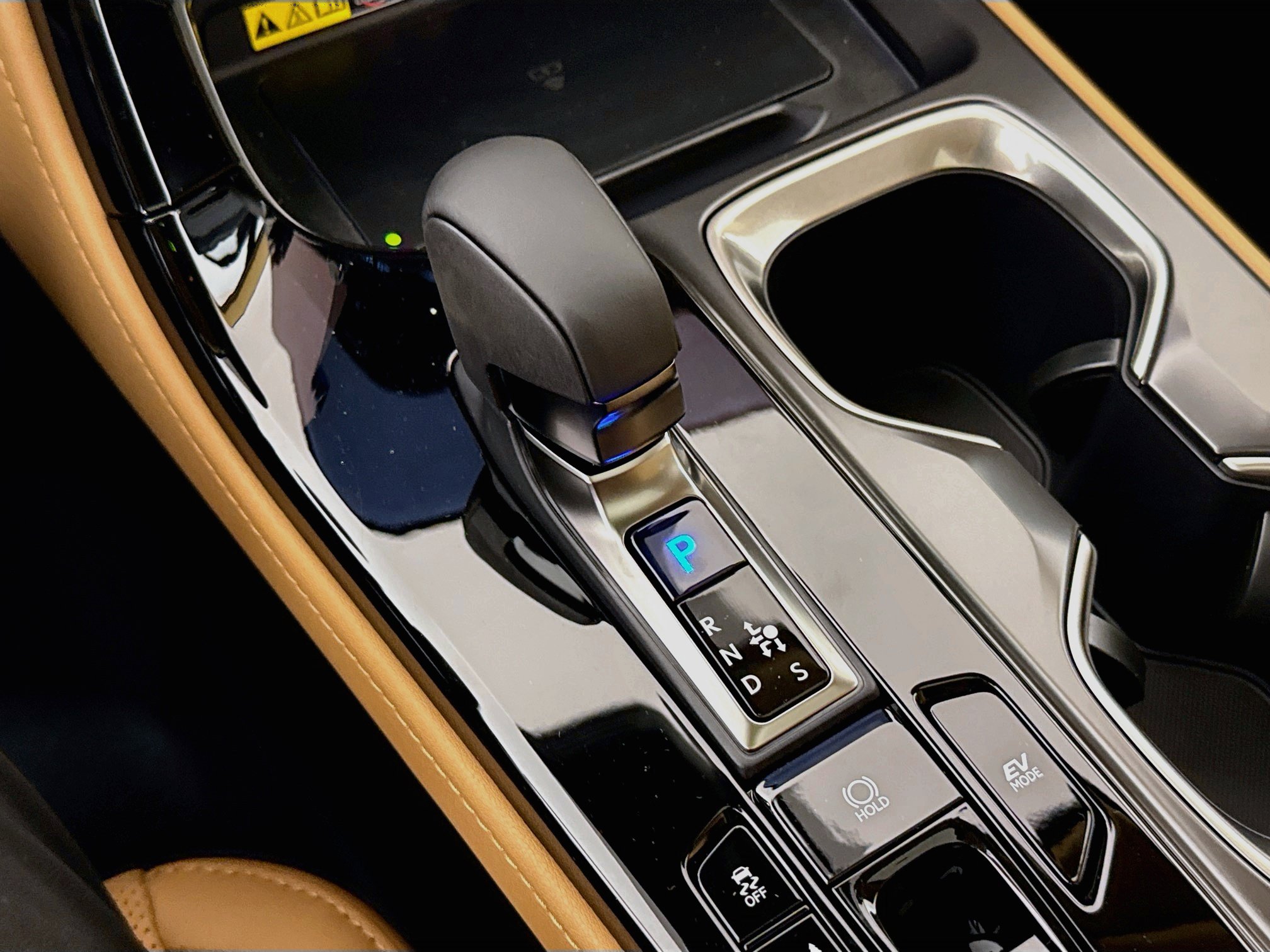 New 2026 Lexus NX 350h AWD w/ Accessory Package (2T) image 18