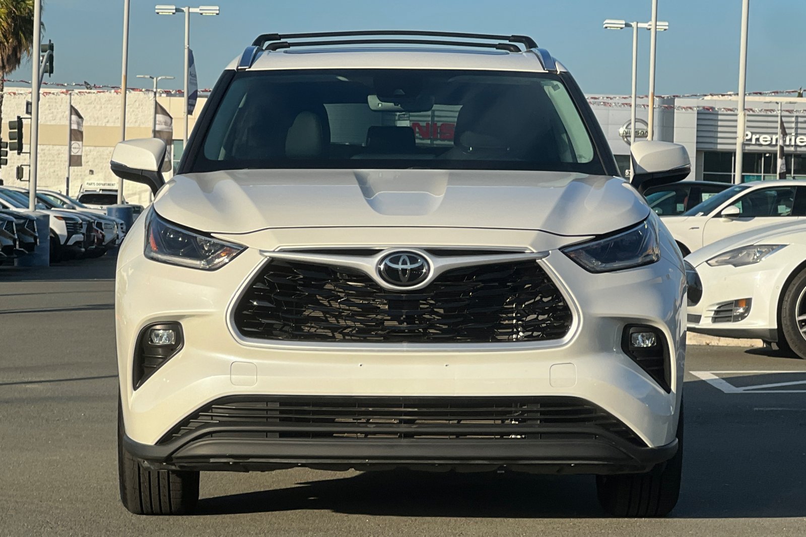 Used 2021 Toyota Highlander XLE FWD image 9