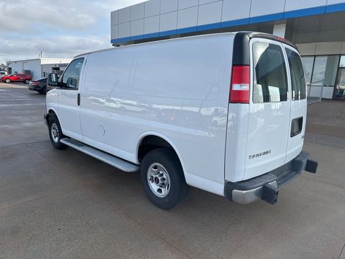 Used 2024 GMC Savana 2500 w/ Driver Convenience Package image 23