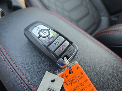 Used 2024 Ford Escape ST-Line Elite w/ Premium Technology Package image 33