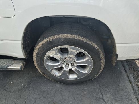 Used 2024 RAM 1500 Big Horn AWD/4WD image 9
