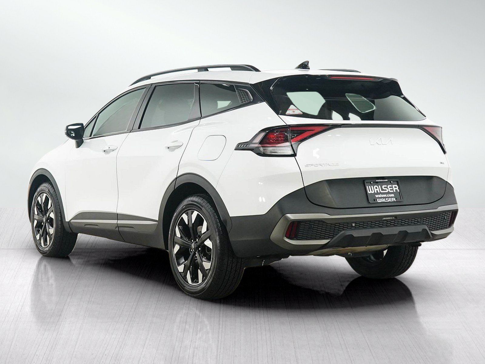 Used 2023 Kia Sportage X-Line w/ X-Line Premium Package AWD/4WD image 3