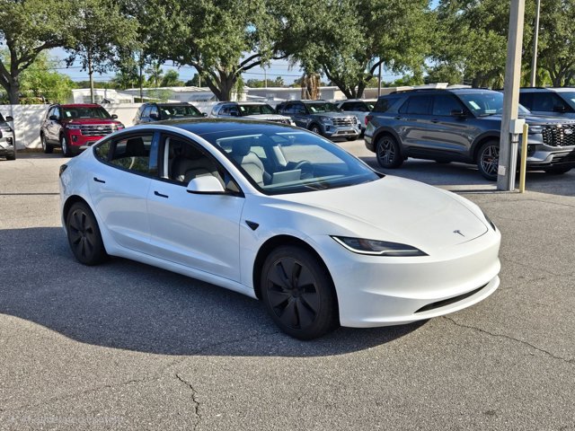 Used 2025 Tesla Model 3 Long Range RWD image 3
