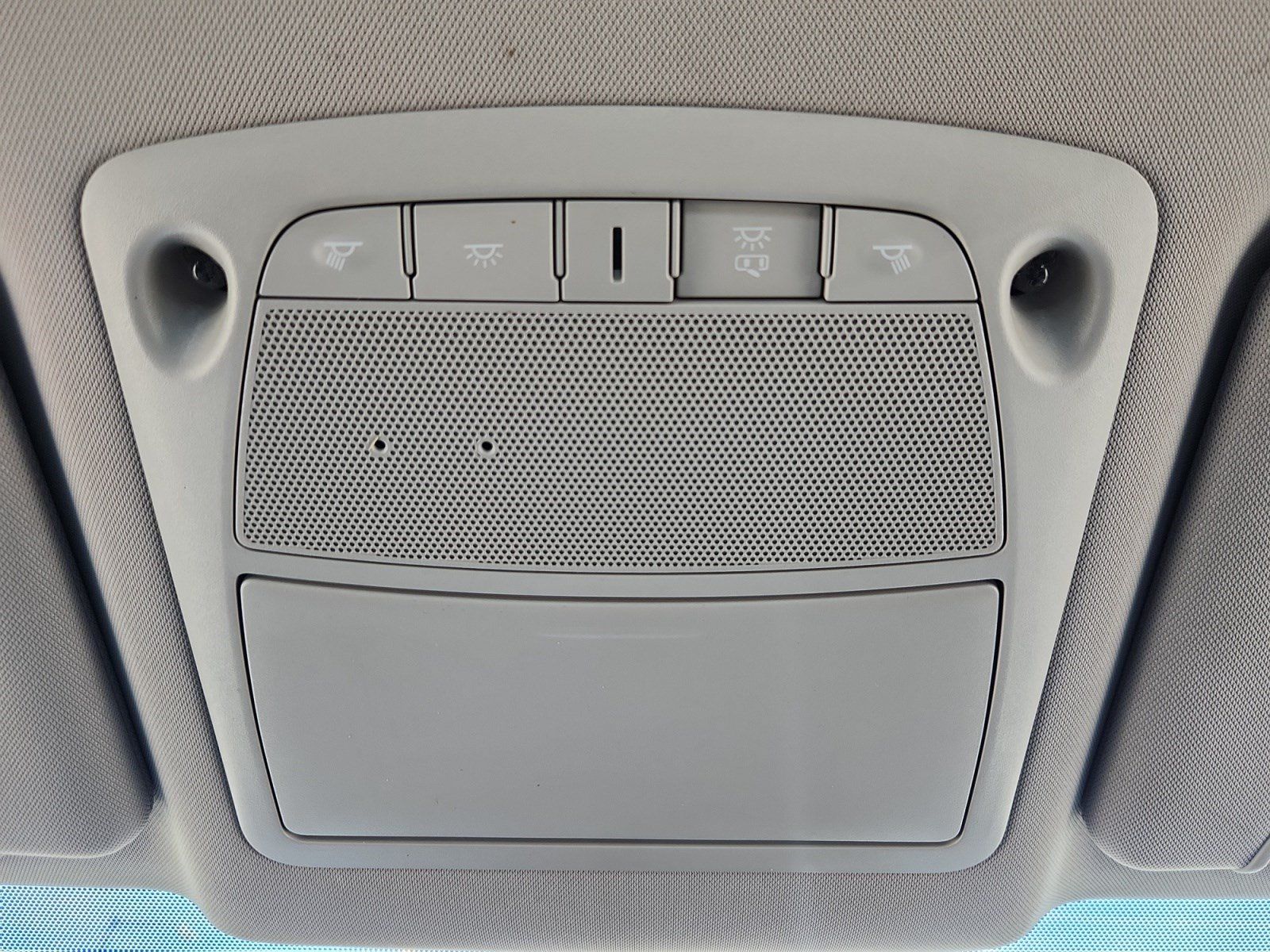 Used 2018 Nissan Rogue S AWD/4WD image 30