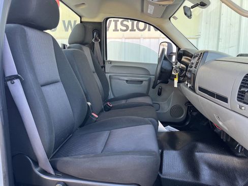 Used 2011 Chevrolet Silverado 2500 W/T image 21