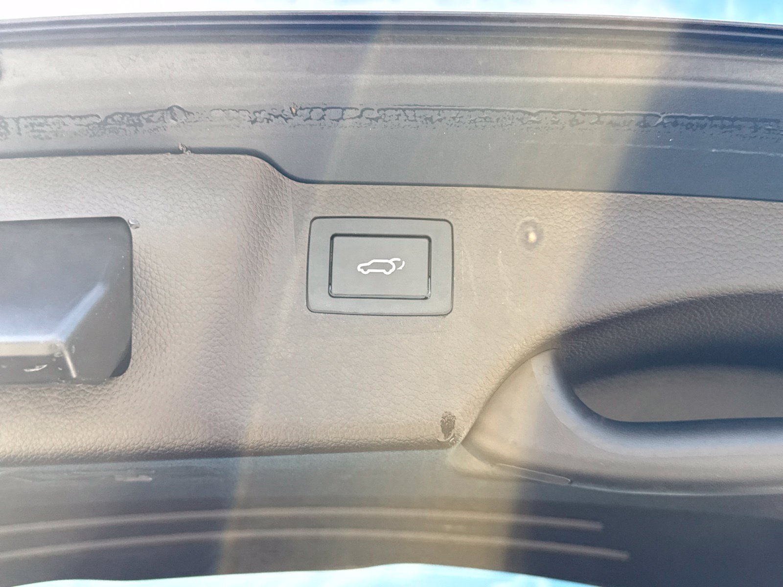 Used 2017 Hyundai Santa Fe Sport FWD image 21