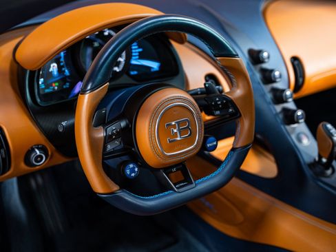 Used 2023 Bugatti Chiron AWD/4WD image 17