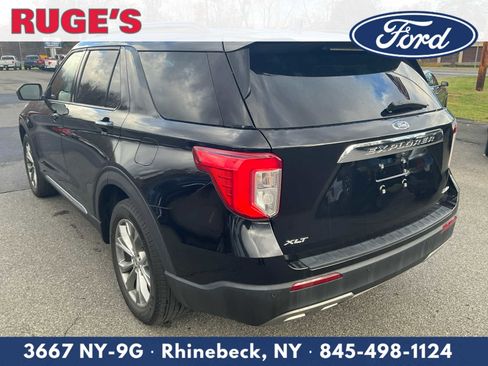 Certified 2022 Ford Explorer XLT w/ Equipment Group 202A image 6