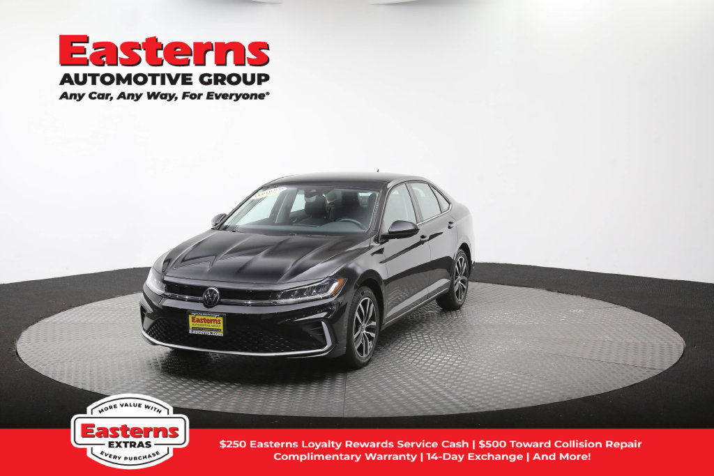 Used 2025 Volkswagen Jetta SE FWD image 55