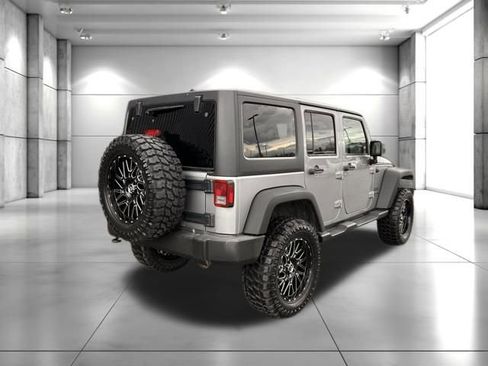 Used 2018 Jeep Wrangler Unlimited Sport S AWD/4WD image 8