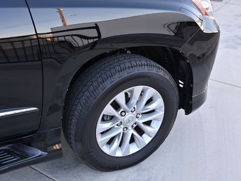 Used 2017 Lexus GX 460 Premium w/ Premium Package AWD/4WD image 37
