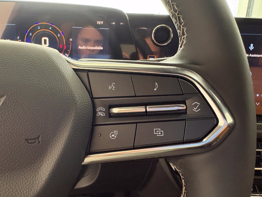 New 2027 Chevrolet Traverse Z71 w/ Enhanced Driving Package AWD/4WD image 5