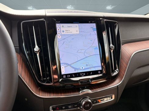 Certified 2023 Volvo XC60 B5 Ultimate w/ Protection Package Premier image 29