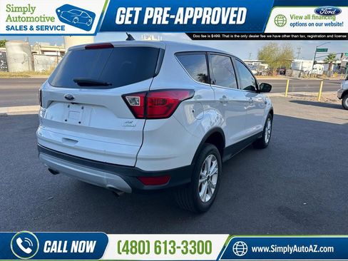 Used 2019 Ford Escape SE FWD image 9