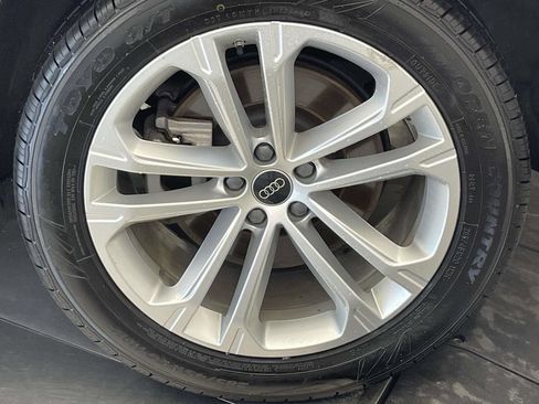 Used 2025 Audi Q7 3.0T Premium Plus AWD/4WD image 12