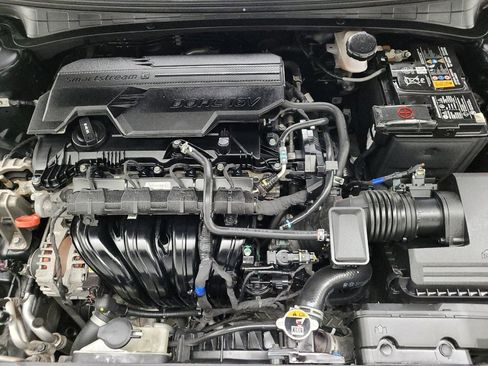 Used 2023 Hyundai Elantra SEL w/ Convenience Package image 30