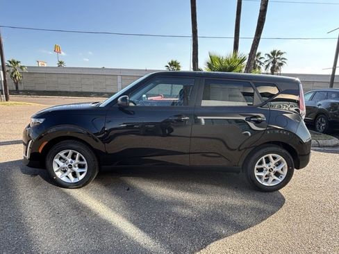 New 2025 Kia Soul LX image 4