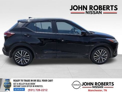Used 2023 Nissan Kicks SV FWD image 8