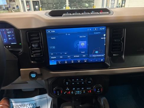 Used 2022 Ford Bronco Wildtrak image 30