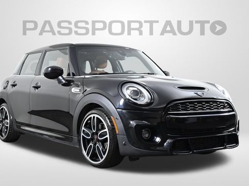 Used 2021 MINI Cooper S FWD image 3