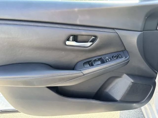 Certified 2025 Nissan Sentra SV FWD image 27