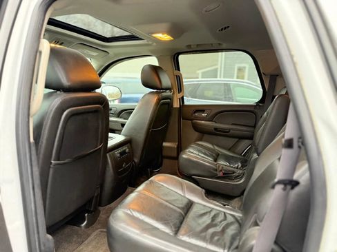 Used 2011 Chevrolet Tahoe LT w/ Luxury Package image 9
