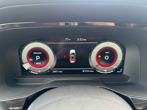 Used 2025 Nissan Pathfinder Platinum image 22