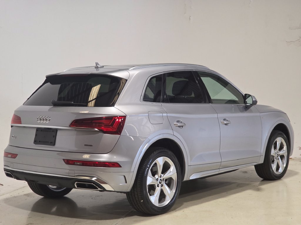 Used 2023 Audi Q5 2.0T Premium Plus w/ Premium Plus Package AWD/4WD image 5