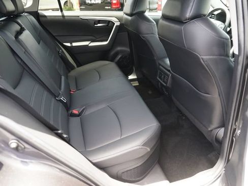 Used 2021 Toyota RAV4 XLE Premium AWD/4WD image 16