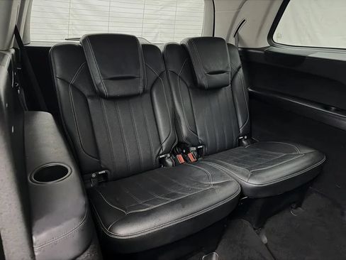 Used 2014 Mercedes-Benz GL 450 4MATIC image 30