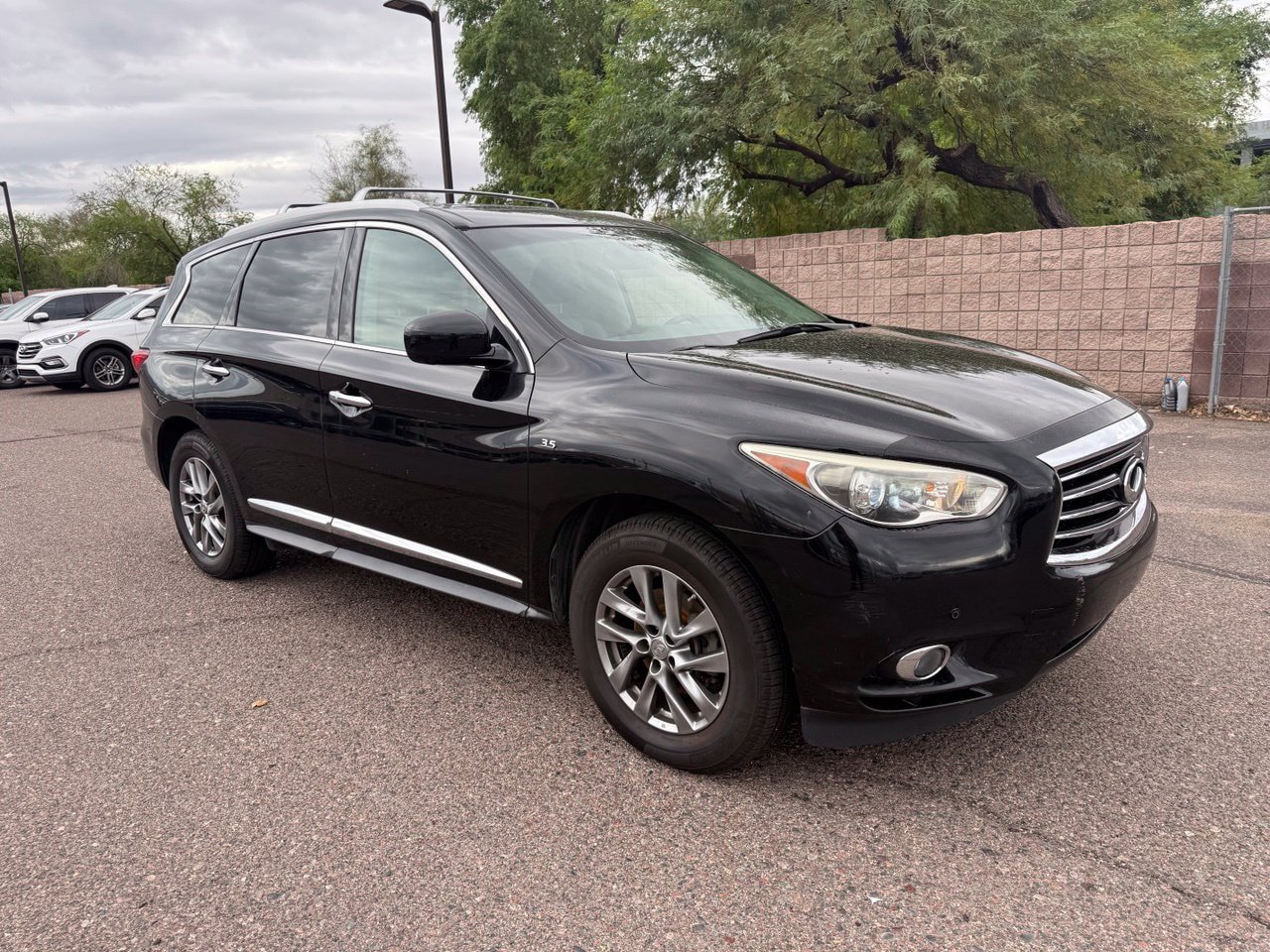 Used 2014 INFINITI QX60 FWD w/ Premium Plus Package image 3