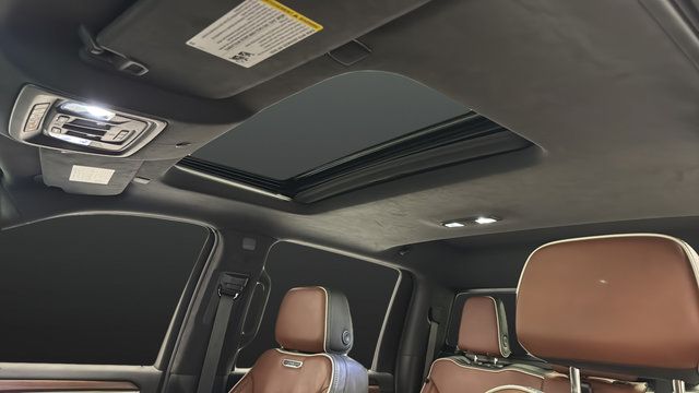Used 2025 GMC Sierra 3500 Denali Ultimate AWD/4WD image 12