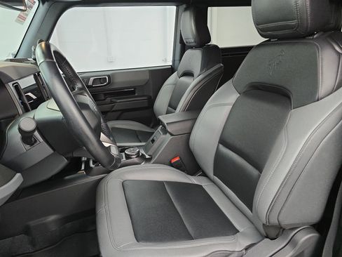 Used 2024 Ford Bronco Black Diamond AWD/4WD image 14