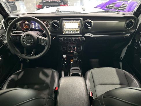 Used 2023 Jeep Gladiator Sport AWD/4WD image 57