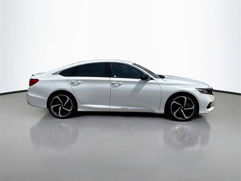 Used 2022 Honda Accord Sport image 8
